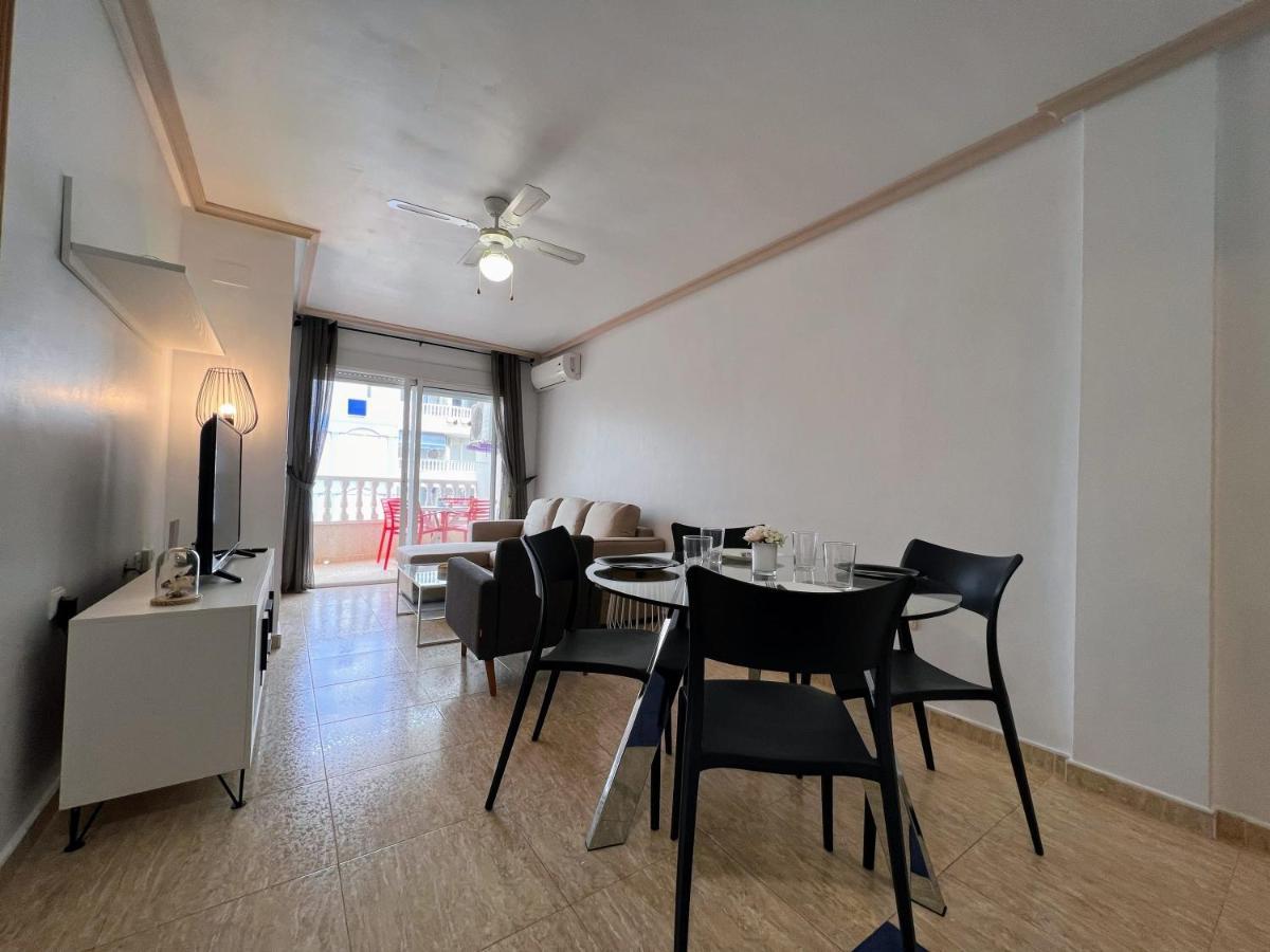 Welcoming Seafront Apartment Tv15 Torrevieja Exterior photo