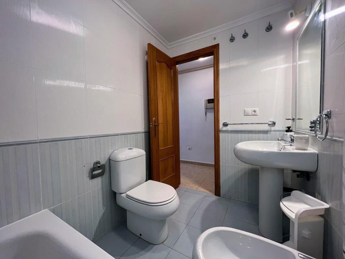Welcoming Seafront Apartment Tv15 Torrevieja Exterior photo