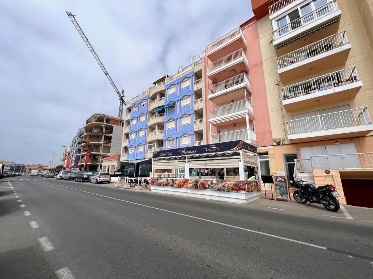Welcoming Seafront Apartment Tv15 Torrevieja Exterior photo